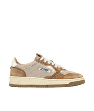 Medalist Low- Laminated Suede/ Suede Platinum/ Beige Sugar