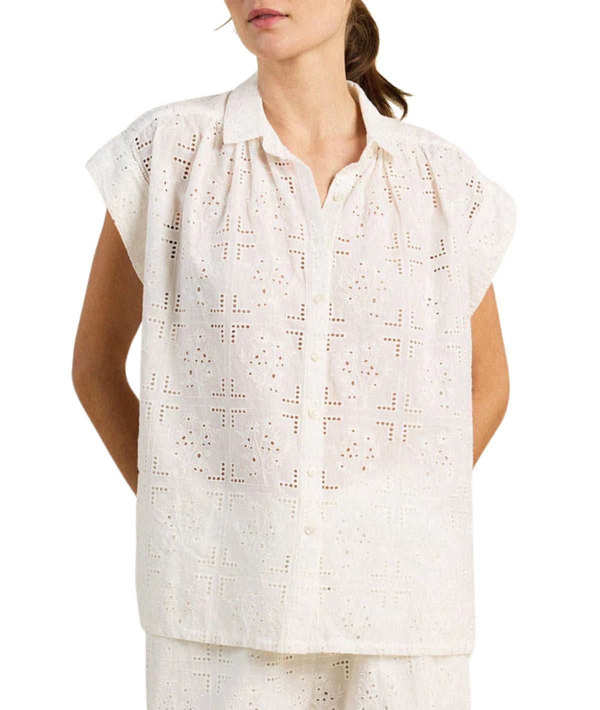 Della Shirt- Handkerchief Eyelet