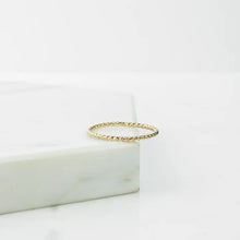 Lasso Stacking Ring- Gold