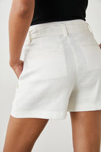 Jasper Short- Creme