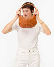 Petit Moyen- Natural Woven Checker