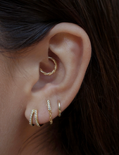 Malia Double Huggies