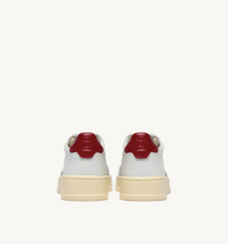 Medalist Low- Leather/ Suede Logo White/ Deep Claret