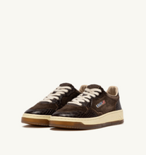 Medalist Low- Swuede/ Cocco Print Mustang/ Brown