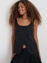 Soho Scoop Vest- Black