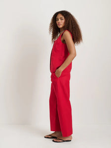 Soho Scoop Vest- Crimson