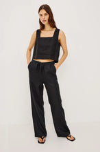 Akira Linen Top- Black