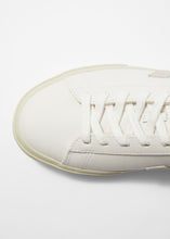 Campo- Extra White Natural Suede