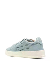 Medalist Low- Leather/ Hol Azure