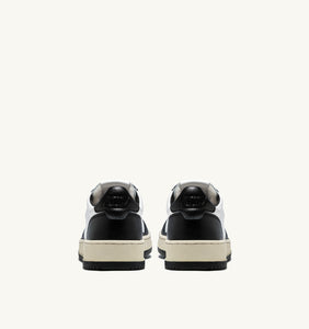 Medalist Low- White/ Black