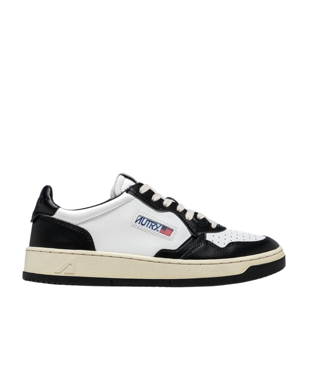 Medalist Low- White/ Black