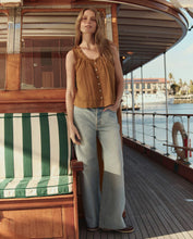 The Vignette Top- Clay