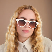 Leonard Sunglasses- Cream w/ Brown Gradient