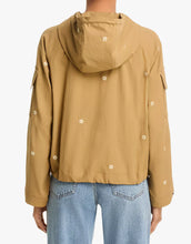 The Embroidered Cropped Trailhead Pullover- Khaki W/ Daisy Embroidery
