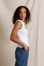 Daphne- White