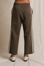 Claud Travel Track Pant- Dark Olive