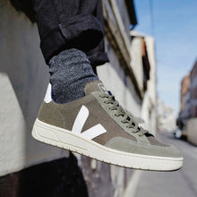 V-12- B-Mesh Olive/ White