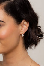 Panther Pearl Earrings- Gold