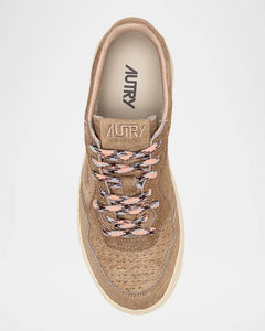 Medalist Low- Pony/ Beige