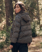 The Polar Puffer- Black Paisley