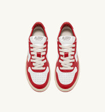 Medalist Low- White/ Red