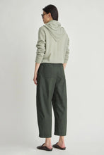 Spa Pleat Pant- Rosin