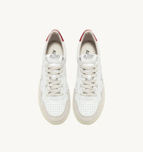 Medalist Low- Suede/ White/ Red
