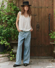 The Vignette Top- White